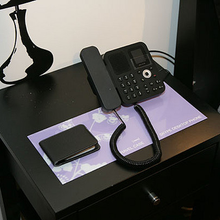 Load image into Gallery viewer, Belkin Skype Internet Desk Phone